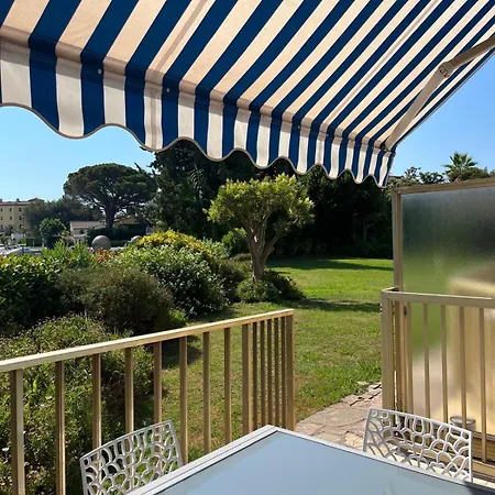 Daire 3 Pieces Avec Piscine , A 5 Mn A Pied De La Plage Mandelieu